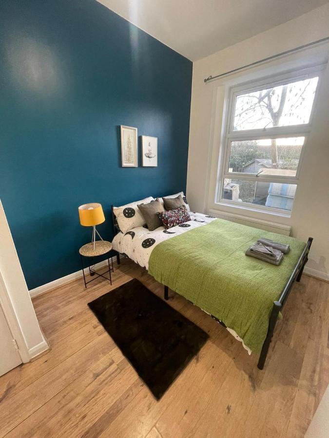 Contemporary Private Rooms Near Central London Londres Exterior foto