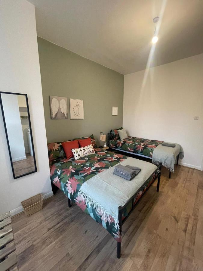 Contemporary Private Rooms Near Central London Londres Exterior foto