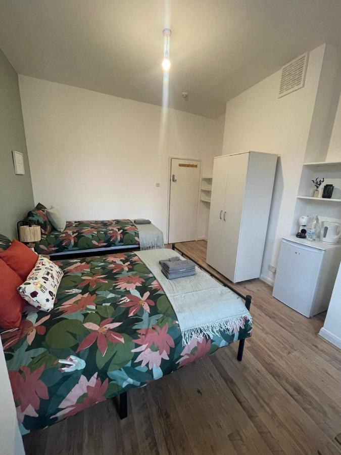 Contemporary Private Rooms Near Central London Londres Exterior foto