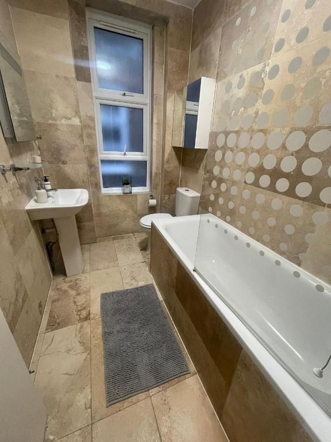 Contemporary Private Rooms Near Central London Londres Exterior foto
