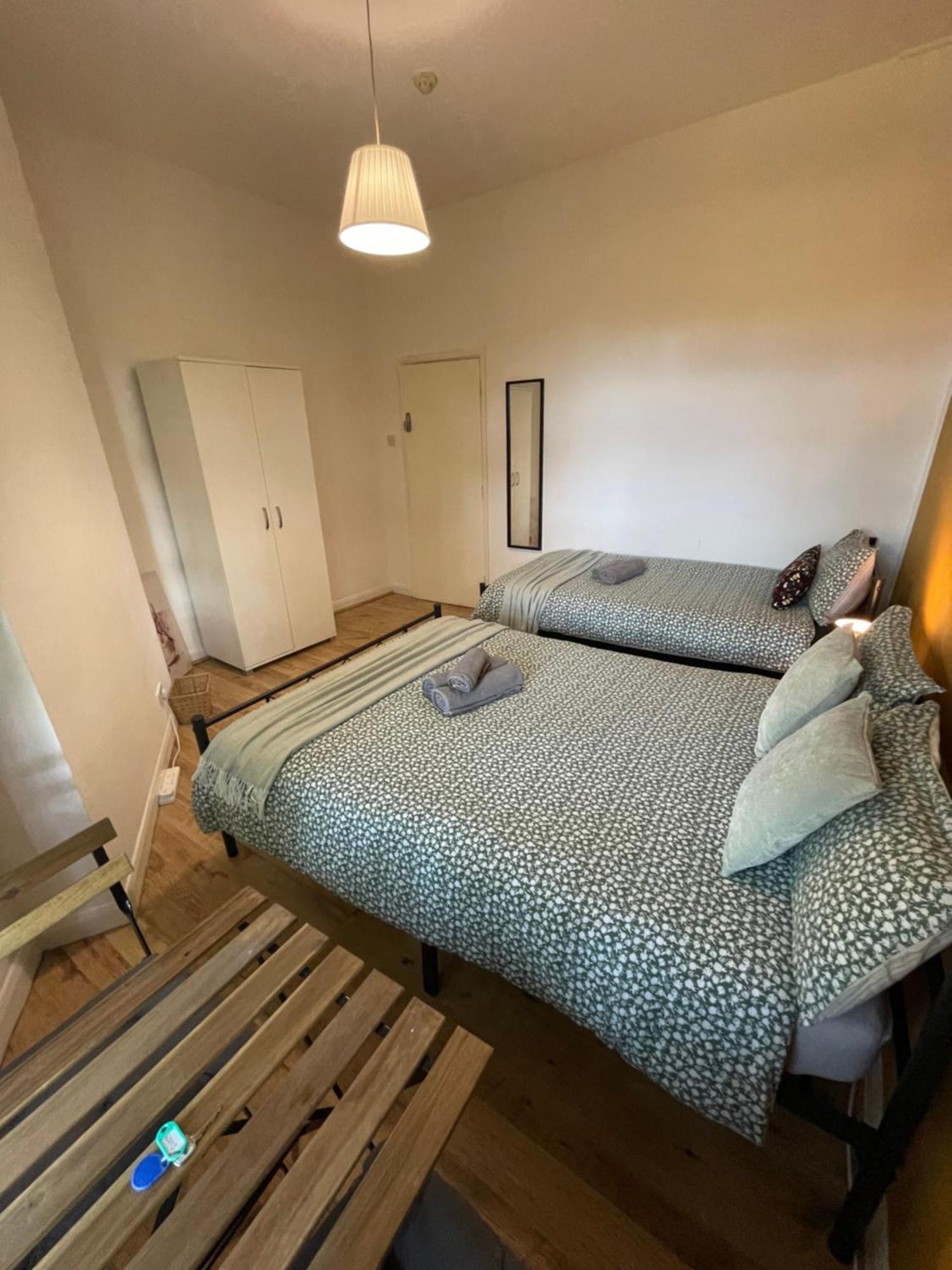 Contemporary Private Rooms Near Central London Londres Exterior foto