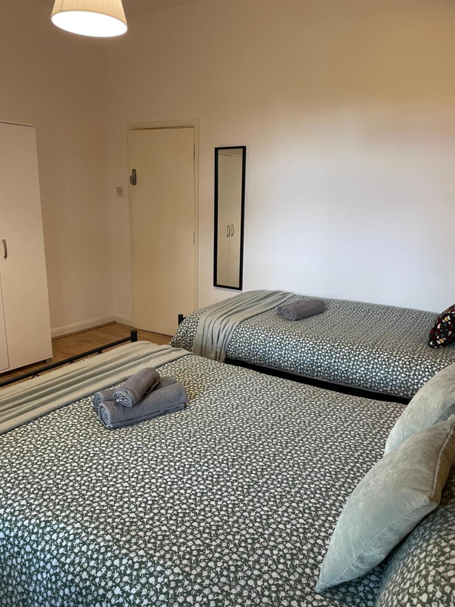 Contemporary Private Rooms Near Central London Londres Exterior foto