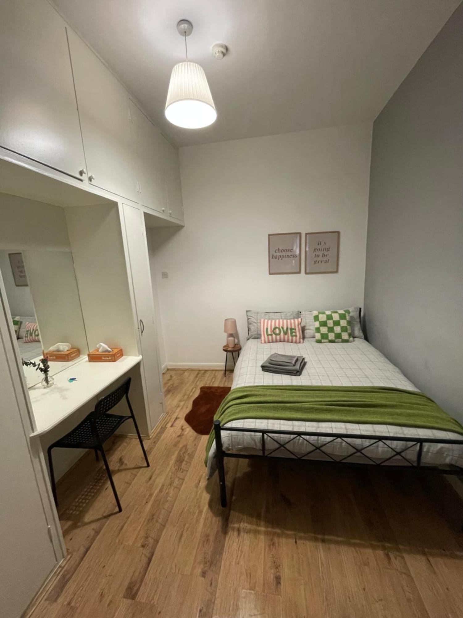 Contemporary Private Rooms Near Central London Londres Exterior foto